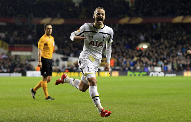 齐达内晒和樊振东打球照，足球界和乒乓球界梦幻联动，网友直呼：太帅了