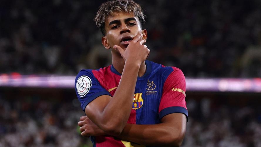 篮球勇士明星球员连续得分20+