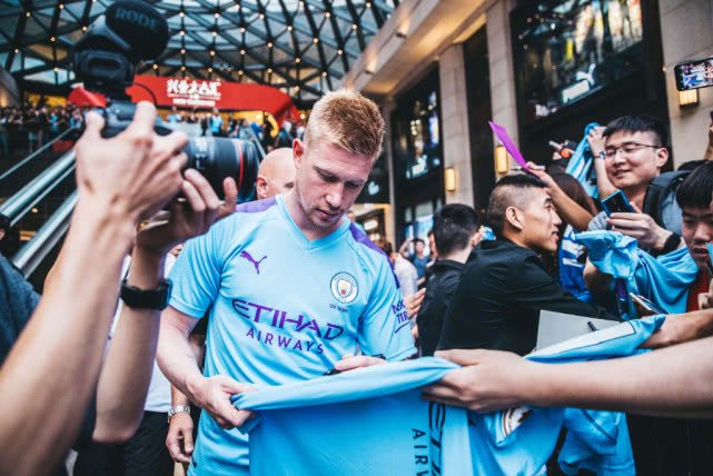 官方：光州FC主帅李正孝正式离任，结束双方为期四年的合作（官宣：李正孝卸任光州FC主帅，双方四年合作告终）