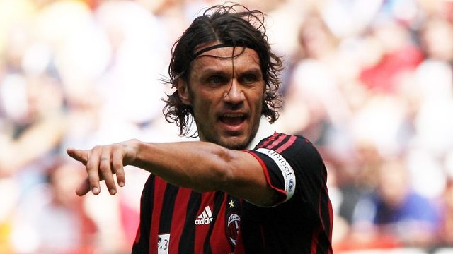 国脚关键传球完成制胜球