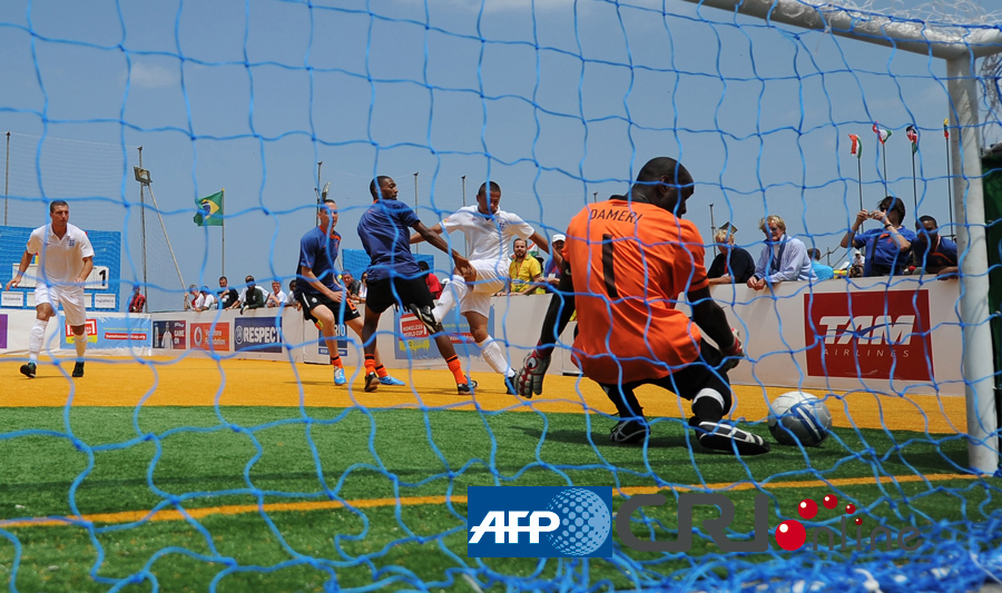 科瓦奇：阿德耶米就像被上帝亲吻过一样，天生拥有惊人的速度