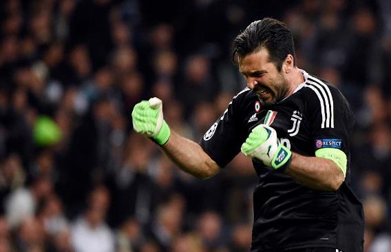 4场贡献3粒进球！官方：瓦尔迪当选意甲11月最佳球员（四战斩三球，官方宣布：瓦尔迪荣膺意甲11月最佳球员）