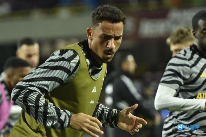 索兰克：赢得欧联杯是人生最棒的时刻，从《龙珠》中学到很多（索兰克：欧联夺冠是我人生高光时刻，许多启发源自《龙珠）